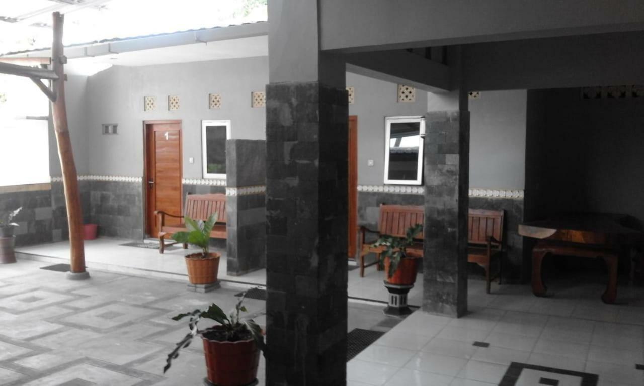 Tanjung Inn Wonosari Exteriör bild